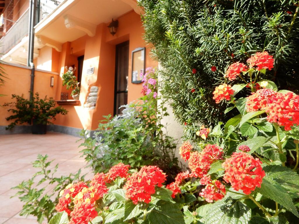Bed&Breakfast La Siepe Pinerolo Exterior photo